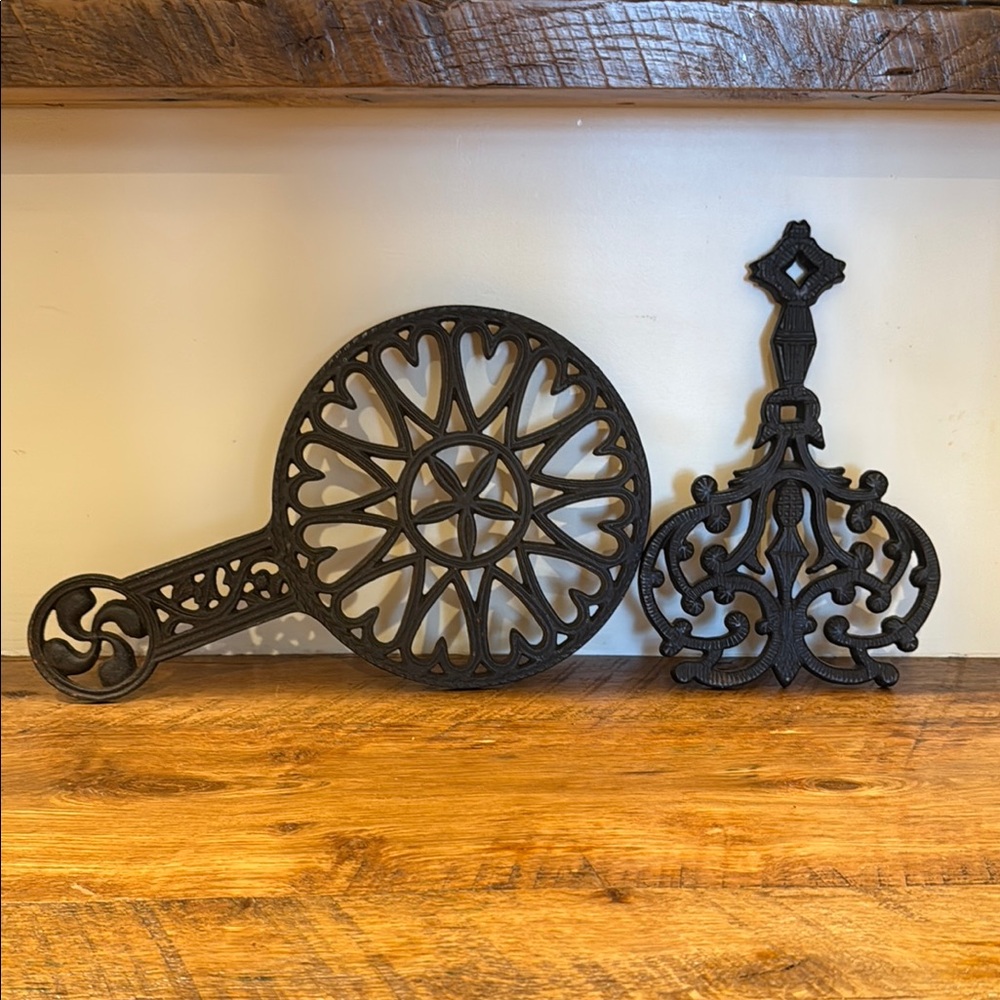 Black Cast Iron Wall Decor Set
